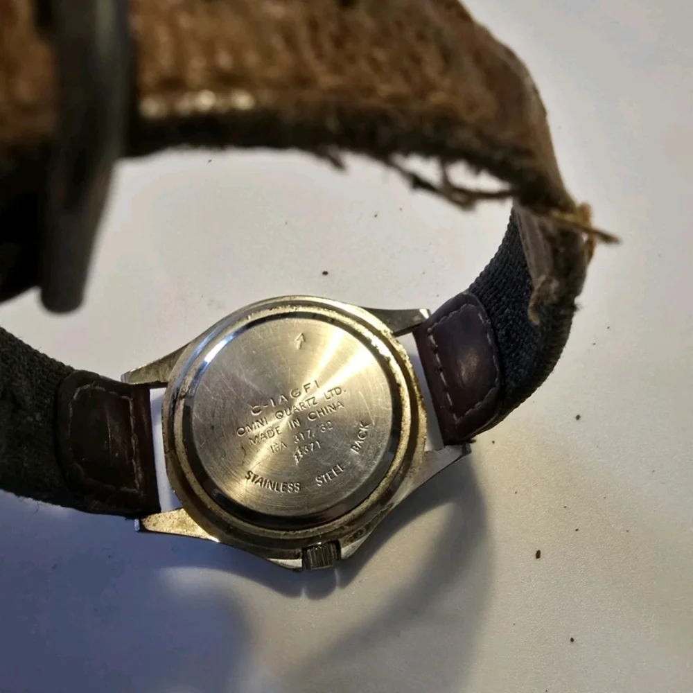 Sergio Valente + Silver Tone Quartz Watch LOT (2 Watches) For Parts Or Repair